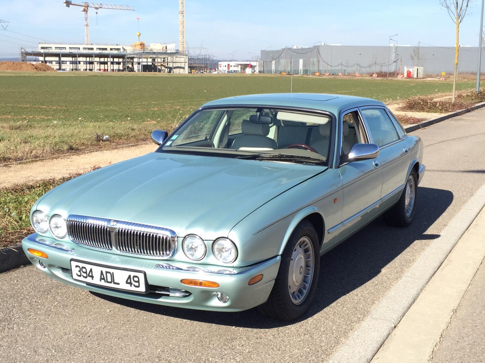 JAGUAR Daimler II Double Six 6.0 BA - 1994 - Vendue